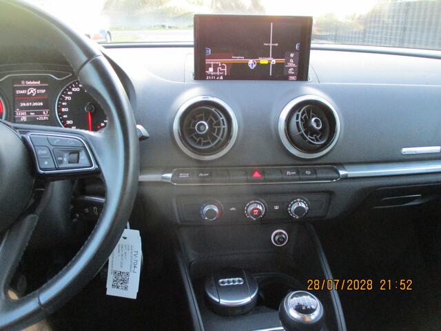 Audi A3 SPORTBACK 30 TFSI Sport Edition.