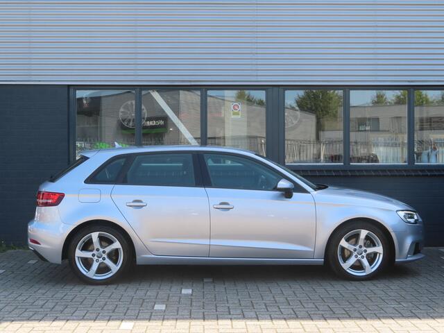 Audi A3 SPORTBACK 1.5 TFSI CoD Sport | carplay | parkeersensoren | stoelverwarming
