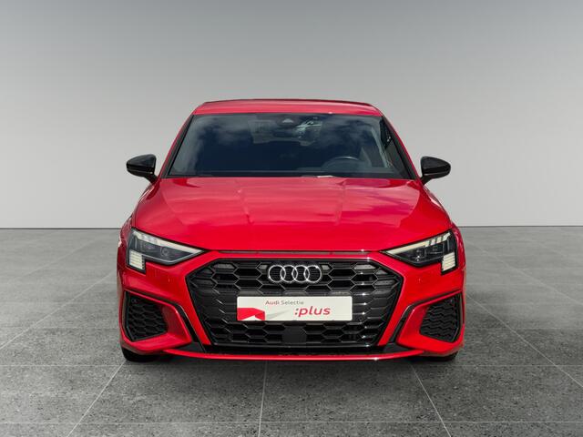 Audi A3 SPORTBACK 45 245pk TFSI e S edition Competition Parkeerassistent | Achteruitrijcamera | Adaptive Cruise Control