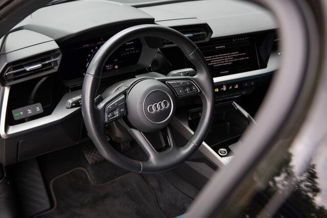 Audi A3 SPORTBACK 35 TFSI Advanced edition , Achteruitrijcamera, Apple Carplay, Navigatie, Cruise control,