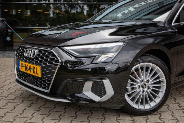 Audi A3 SPORTBACK 35 TFSI Advanced edition , Achteruitrijcamera, Apple Carplay, Navigatie, Cruise control,