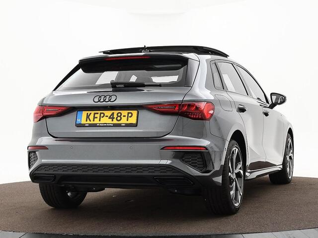 Audi A3 SPORTBACK 40 TFSIe 204PK S-tronic S Line · Panoramadak · Camera · Apple/Android Car Play · Navigatie · Park Assist · P-Sensoren · 18'' Inch ·