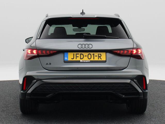 Audi A3 SPORTBACK 45 TFSi e 272 Pk S-line Competition | Stoelverwarming | Trekhaak | Adaptive Cruise | Camera | CarPlay | 18 Inch | 12.686 Km !!
