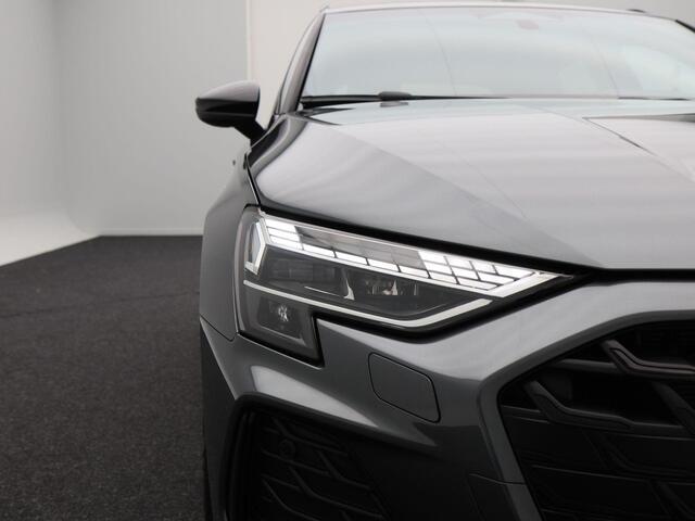 Audi A3 SPORTBACK 45 TFSi e 272 Pk S-line Competition | Stoelverwarming | Trekhaak | Adaptive Cruise | Camera | CarPlay | 18 Inch | 12.686 Km !!