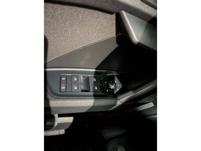 Audi A3 SPORTBACK 35 TFSI Business edition