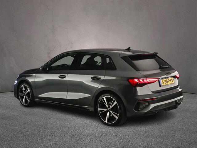 Audi A3 SPORTBACK 35 TFSI 150PK S edition | Trekhaak | 18-Inch | Achterruitrij-Camera | Privacy-Glas | Sportplus-stoelen/Alcantara | Ambient-Light |