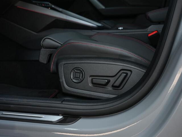 Audi A3 SPORTBACK 45 TFSI e S edition Competition | Nardo Grey | Panoramadak | 5 jr garantie | Ambiance interieur | Sonos Sound | Active Cruise | S-Seats + Memory | Head-Up | Camera | Stoelverwarming | Keyless |