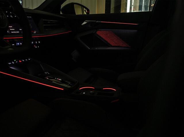 Audi A3 SPORTBACK 45 TFSI e S edition Competition | Panoramadak | 5 jr Garantie | HUD | Sonos Sound | Camera | Ambiance interieur | Active Cruise | S-Seats + Memory | Stoelverwarming | Keyless |