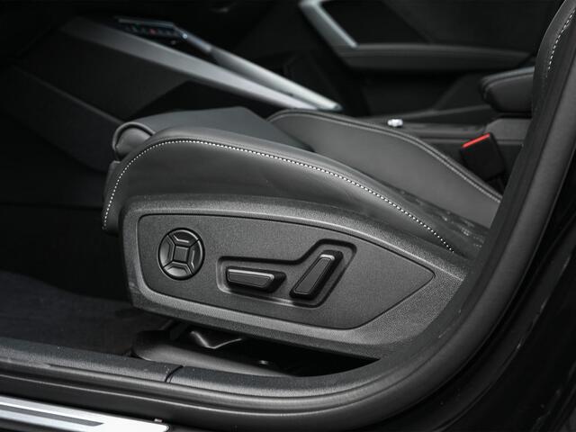 Audi A3 SPORTBACK 45 TFSI e S edition Competition | Panoramadak | 5 jr Garantie | HUD | Sonos Sound | Camera | Ambiance interieur | Active Cruise | S-Seats + Memory | Stoelverwarming | Keyless |