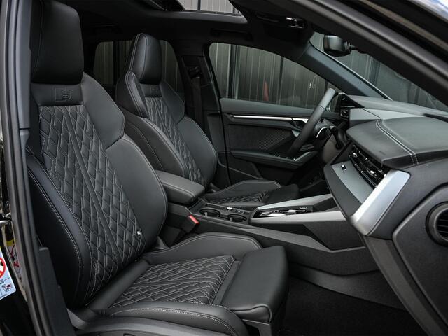 Audi A3 SPORTBACK 45 TFSI e S edition Competition | Panoramadak | 5 jr Garantie | HUD | Sonos Sound | Camera | Ambiance interieur | Active Cruise | S-Seats + Memory | Stoelverwarming | Keyless |