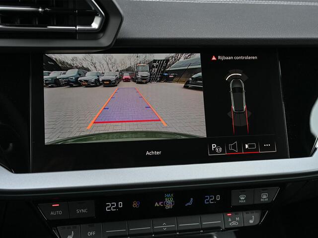 Audi A3 SPORTBACK 45 TFSI e S edition Competition | Panoramadak | 5 jr Garantie | HUD | Sonos Sound | Camera | Ambiance interieur | Active Cruise | S-Seats + Memory | Stoelverwarming | Keyless |