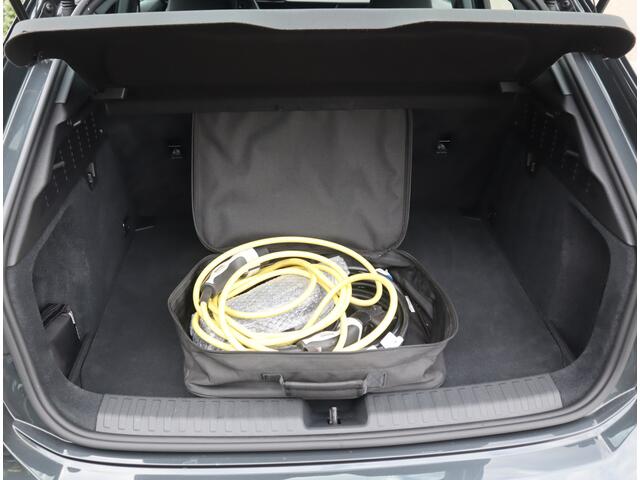 Audi A3 SPORTBACK 40 TFSI e Business edition Navi / Carplat / Pdc / Elekramen / Led / Plug in Hybride / 204 PK /