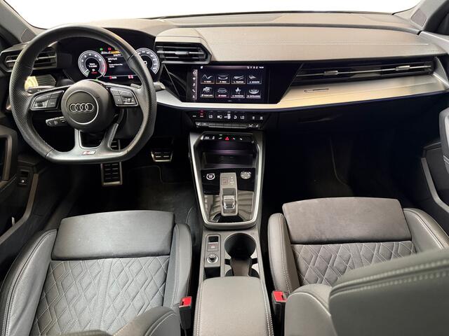 Audi A3 SPORTBACK 45 TFSI e S edition Competition I 2x S-Line I Alcantara I CarPlay I Stoelverwarming I Adaptive Cruise Control I