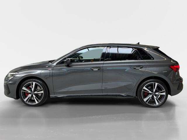 Audi A3 SPORTBACK 45 TFSI e S edition Competition I 2x S-Line I Alcantara I CarPlay I Stoelverwarming I Adaptive Cruise Control I