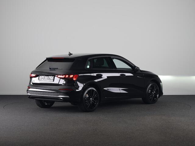 Audi A3 SPORTBACK Pro Line 40 TFSI e 204 pk | Afgevlakt sportstuur | Achteruitrijcamera | Dynamisch led verlichting |