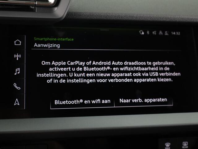 Audi A3 SPORTBACK Pro Line 40 TFSI e 204 pk | Afgevlakt sportstuur | Achteruitrijcamera | Dynamisch led verlichting |