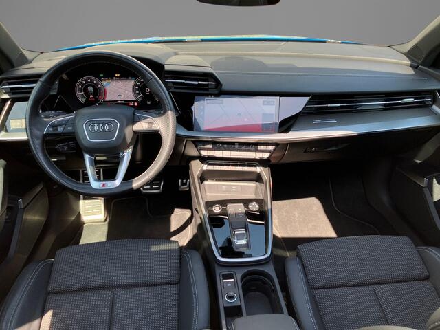 Audi A3 SPORTBACK 45 TFSIe 245pk S edition Competition · Panoramadak · Camera · Massage functie · Apple/Android Car Play · Adaptive Cruise Control · Elektrisch verstelbare stoelverstelling · Stoelverwarming ·