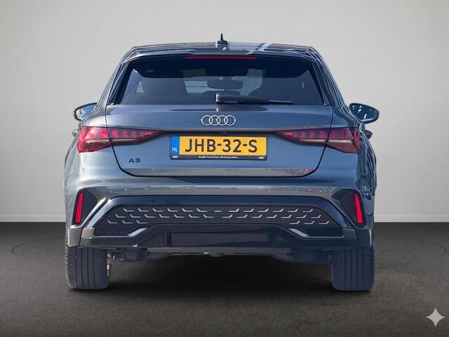 Audi A3 SPORTBACK 40 TFSI e S edition 204 pk S-tronic | Verlengde garantie | Parkeersensoren (Park assist) | Achteruitrijcamera | Adaptieve cruise control | Autom. airco (3 zones) | S-Line |