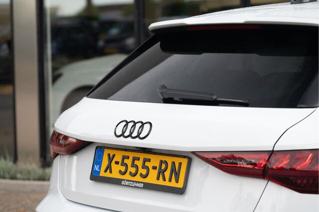 Audi A3 SPORTBACK 45 TFSI e S edition Competition | 245pk | ACC | 18" | Elek. Achterklep | Camera |