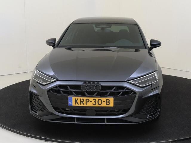 Audi A3 SPORTBACK 45 TFSI e S edition Competition | Panoramadak | 18 inch LM velgen | Achteruitrijcamera | Adaptive cruise control | Verwarmbare voorstoelen