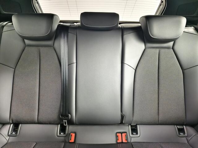 Audi A3 SPORTBACK 40 TFSI e S edition | Navigatie | Camera | Climate Control | Lichtmetalen Velgen 18'' |