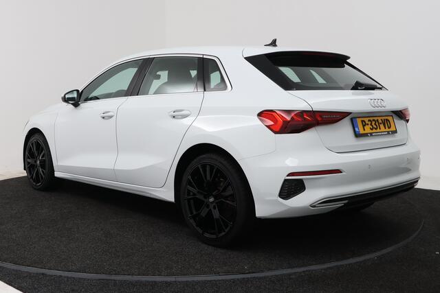 Audi A3 SPORTBACK 30 TFSI Business edition (NAVIGATIE, CRUISE CONTROL, PARKEERSENSOREN)