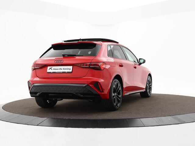 Audi A3 SPORTBACK 45 TFSIe 272pk S-tronic S edition Competition · Panoramadak · Camera · Elek. Bestuurdersstoel · Apple/Android Car Play · Leder/ Alcantara · Zwart Optiek · 18'' Inch · Garantie t/m 10-12-2030 of 100.000km