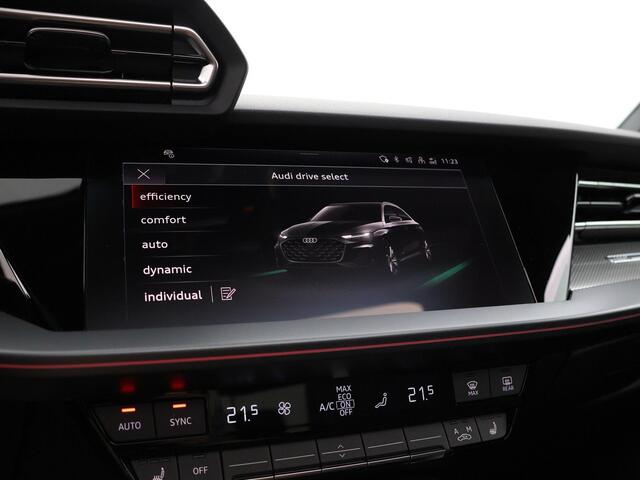 Audi A3 SPORTBACK 45 TFSIe 272pk S-tronic S edition Competition · Panoramadak · Camera · Elek. Bestuurdersstoel · Apple/Android Car Play · Leder/ Alcantara · Zwart Optiek · 18'' Inch · Garantie t/m 10-12-2030 of 100.000km