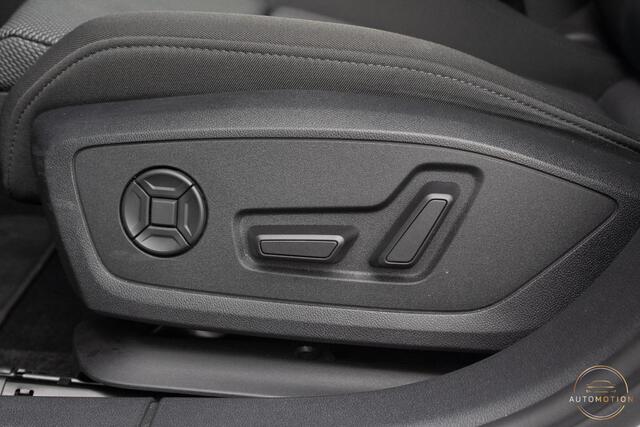 Audi A3 SPORTBACK 45 TFSIe S line Competition PANO MAXTON MATRIX CAMERA KEYLESS