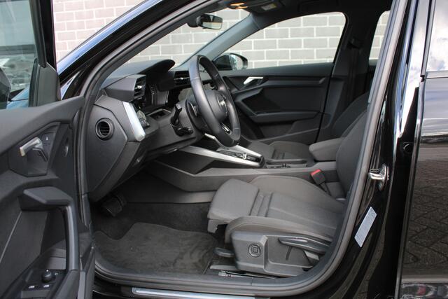 Audi A3 SPORTBACK 35 TFSI Advanced edition / Carplay / Stoelverwarming