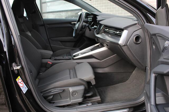 Audi A3 SPORTBACK 35 TFSI Advanced edition / Carplay / Stoelverwarming