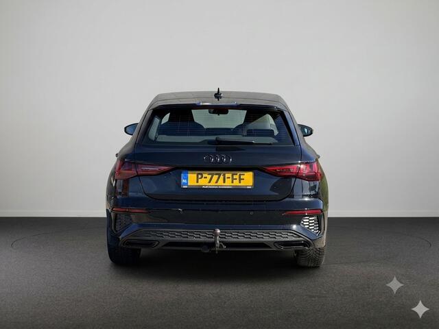 Audi A3 SPORTBACK 30 TFSI S edition 110PK | S-line in & exterieur | Trekhaak | Stoelverwarming |