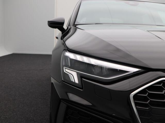 Audi A3 SPORTBACK 30 TFSi 110 Pk Automaat S-Line | Panorama dak | Cruise Control | Camera | CarPlay | Half Leer | 18 Inch | 65.065 Km !!