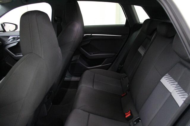 Audi A3 SPORTBACK 30 TFSI Advanced Automaat Navigatie | Climate Control | Lichtmetalen Velgen