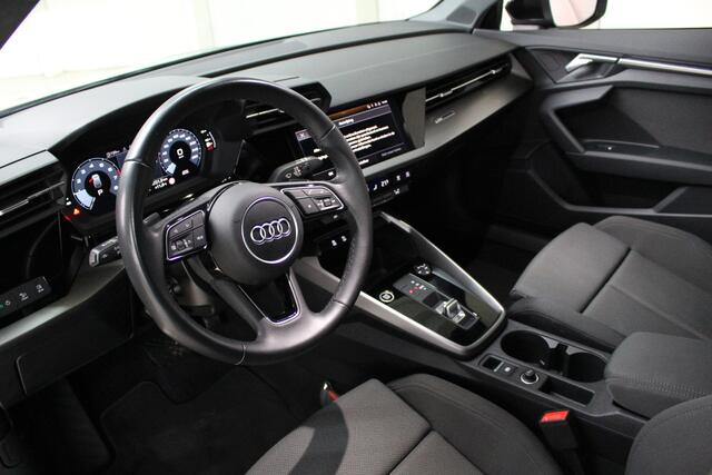 Audi A3 SPORTBACK 30 TFSI Advanced edition Navigatie | Cruise Control | 17" Velgen | PDC