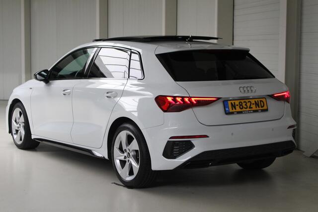 Audi A3 SPORTBACK 30 TFSI S-Line S-Tronic Navigatie | Panoramadak | Sportstuur | Led