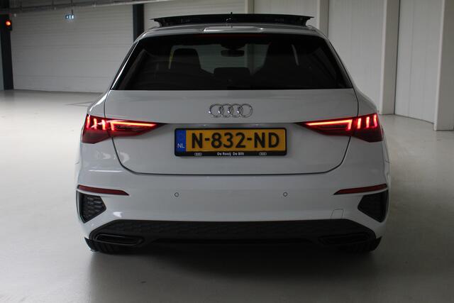 Audi A3 SPORTBACK 30 TFSI S-Line S-Tronic Navigatie | Panoramadak | Sportstuur | Led