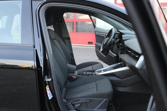 Audi A3 SPORTBACK 30 TFSI Pro Line Led/AppleAndroid/Clima