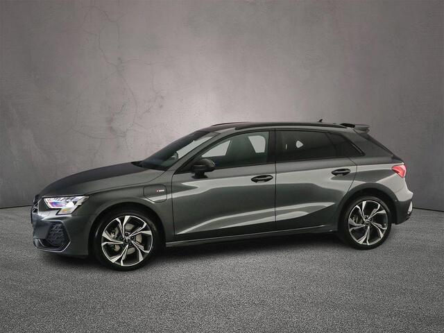 Audi A3 SPORTBACK 40 TFSI e 204PK S edition | Trekhaak | Sonos | Carbon | Matrix | Leder | Rood-Stiksel | 18-Inch | Drive-Select | Camera-Achter | Alcantara |