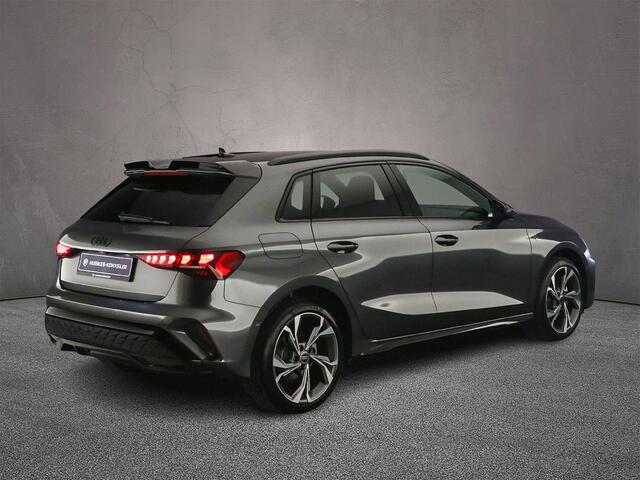 Audi A3 SPORTBACK 40 TFSI e 204PK S edition | Trekhaak | Sonos | Carbon | Matrix | Leder | Rood-Stiksel | 18-Inch | Drive-Select | Camera-Achter | Alcantara |