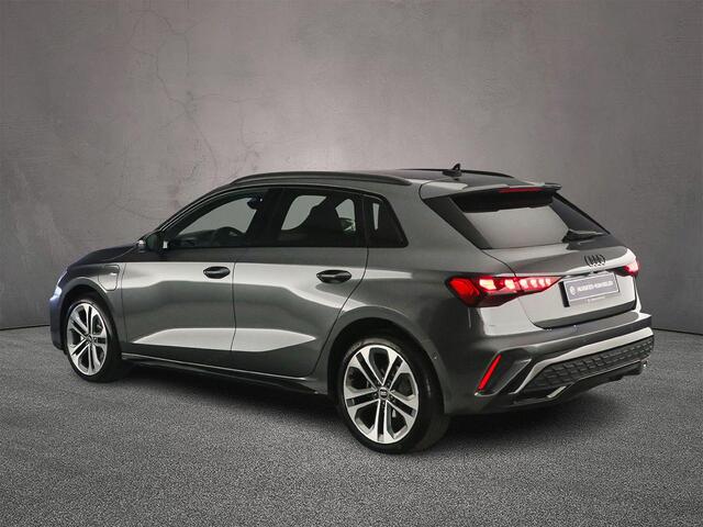Audi A3 SPORTBACK 40 TFSI e S edition | Trekhaak | Adaptieve Cruise | Camera | SONOS Audio | Ambient Light | Interieur-pakket | Optie-pakket | LED-lichtpakket | Assistentie Pakket | Comfort-pakket plus |