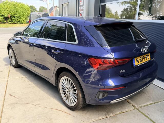 Audi A3 SPORTBACK 30 TFSI Automaat Advanced edition Navigatie Stoelverwarming Sportstoelen Apple Carplay Virtual Cockpit