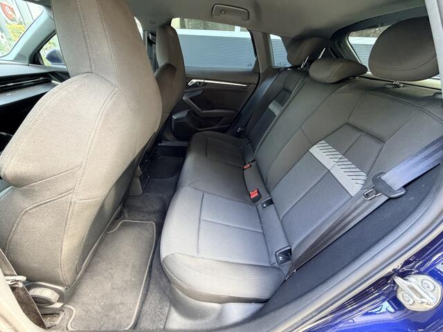 Audi A3 SPORTBACK 30 TFSI Automaat Advanced edition Navigatie Stoelverwarming Sportstoelen Apple Carplay Virtual Cockpit