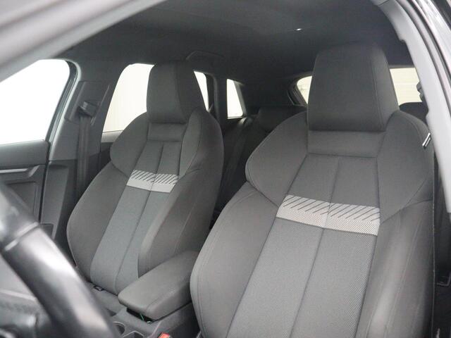 Audi A3 SPORTBACK 30 TFSI Business edition | Cruise control | Virtueel dashboard | Climate control | Navigatie | Carplay | Park assist | 18" velgen