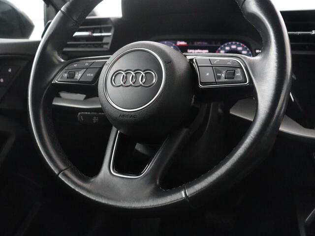 Audi A3 SPORTBACK 30 TFSI Business edition | Cruise control | Virtueel dashboard | Climate control | Navigatie | Carplay | Park assist | 18" velgen
