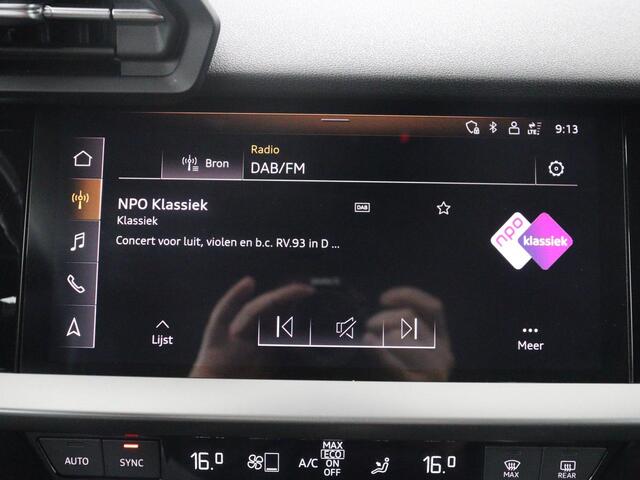 Audi A3 SPORTBACK 30 TFSI Business edition | Cruise control | Virtueel dashboard | Climate control | Navigatie | Carplay | Park assist | 18" velgen