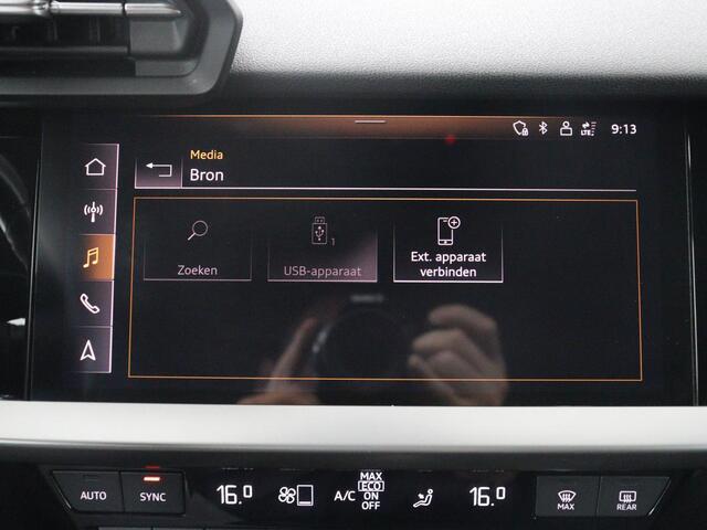 Audi A3 SPORTBACK 30 TFSI Business edition | Cruise control | Virtueel dashboard | Climate control | Navigatie | Carplay | Park assist | 18" velgen
