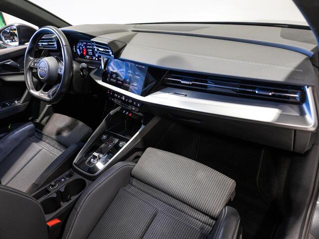 Audi A3 SPORTBACK 35 TFSI S-Line edition / 150pk / NAP / Apple CarPlay /