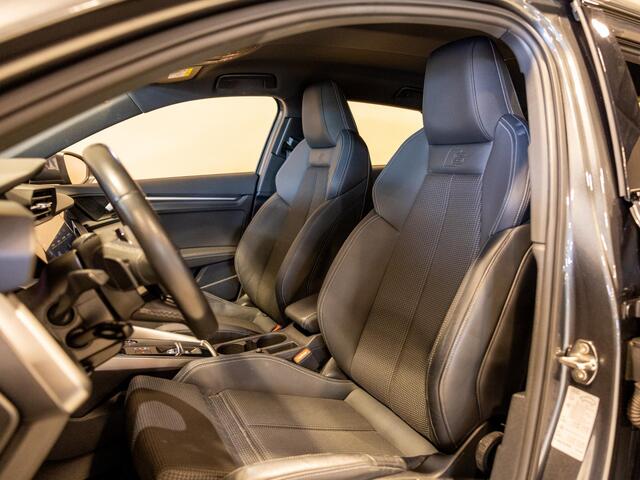 Audi A3 SPORTBACK 35 TFSI S-Line edition / 150pk / NAP / Apple CarPlay /