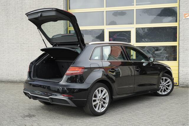 Audi A3 SPORTBACK 1.0 TFSI 5drs S-Line BJ2017 Lmv 17" | Led | Pdc | Sideskirts | Navi | Climate control | Cruise control | Getint glas